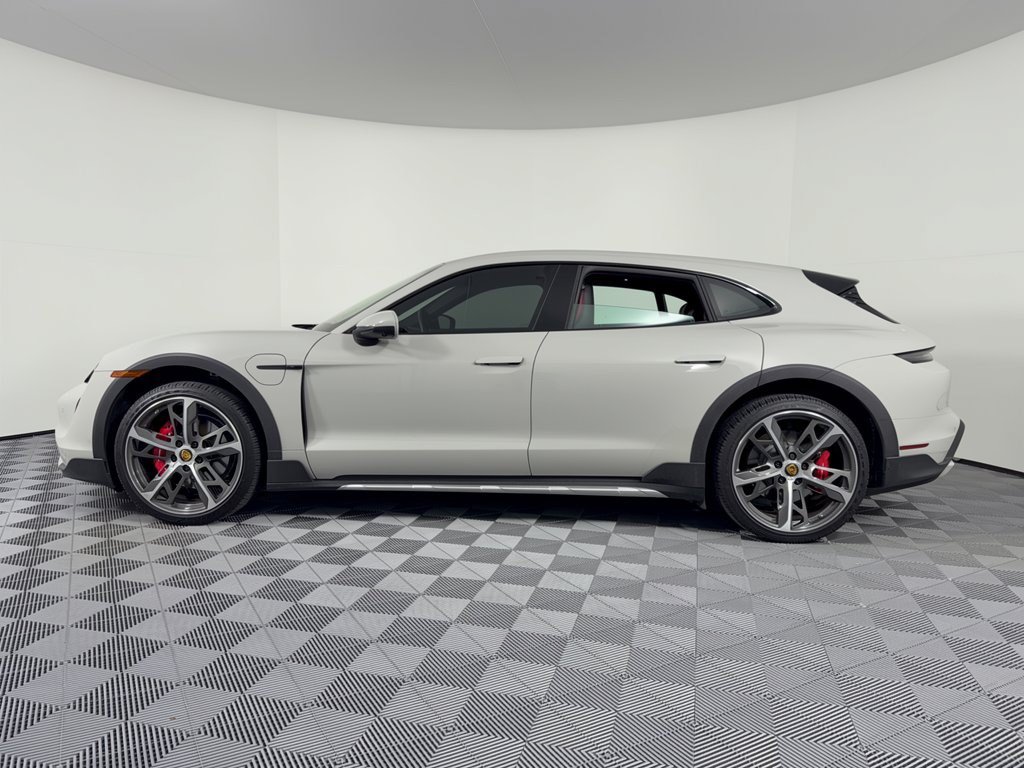 Certified 2023 Porsche Taycan 4S AWD/4WD image 2