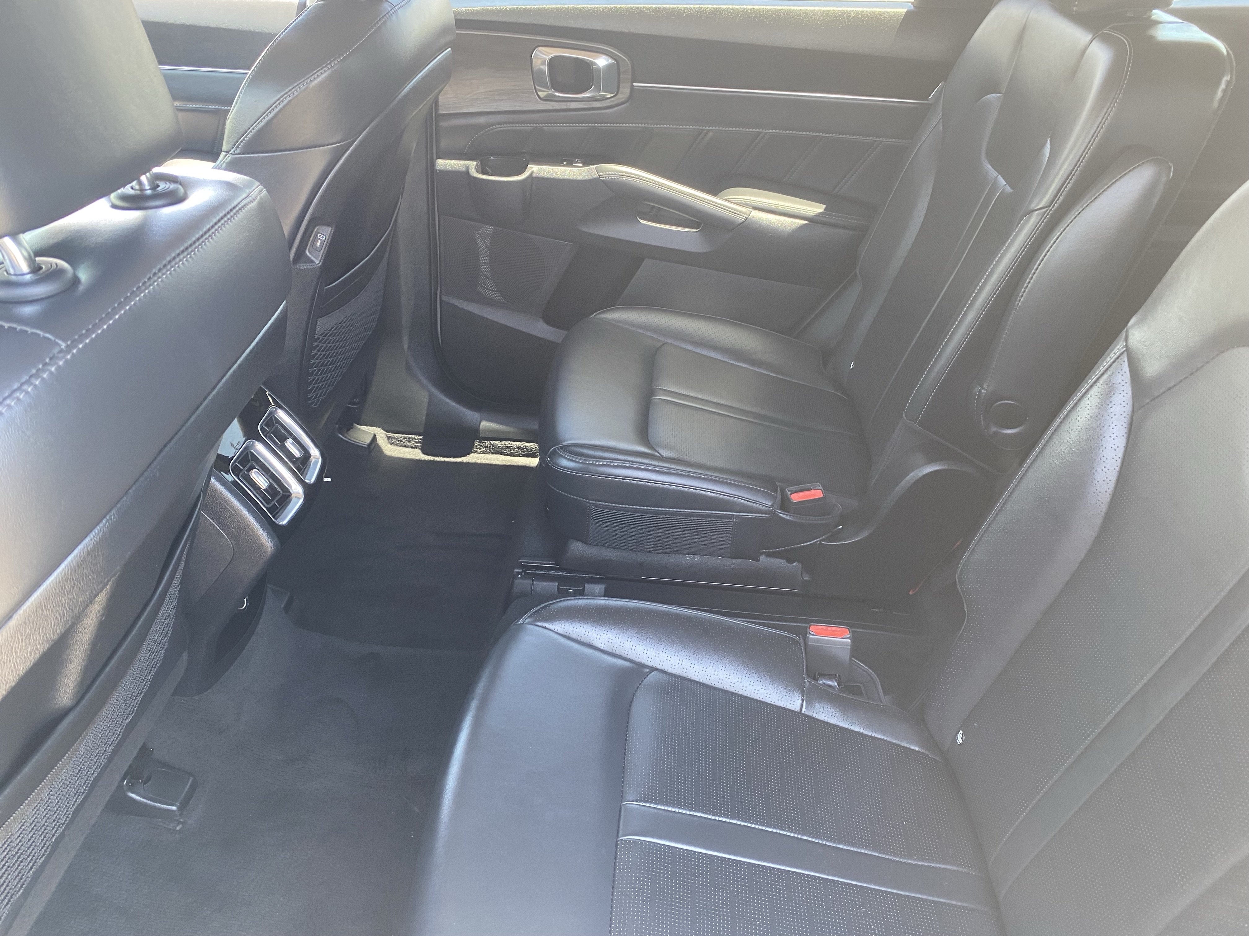 Certified 2025 Kia Sorento SX AWD/4WD image 16