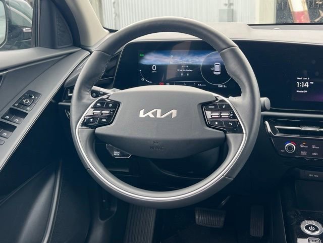Certified 2025 Kia Niro Wind w/ Wind Preserve Package FWD image 12