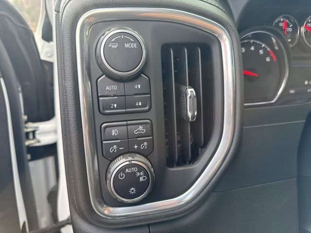 Used 2022 Chevrolet Silverado 1500 RST w/ Z71 Off-Road Package AWD/4WD image 31