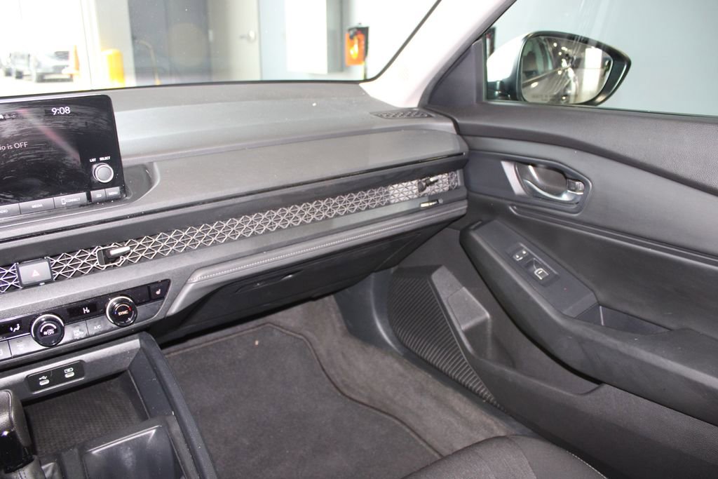 Used 2023 Honda Accord EX image 21