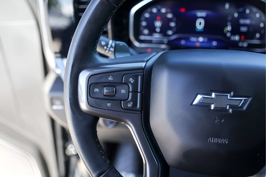 Used 2024 Chevrolet Silverado 1500 High Country w/ Midnight Edition AWD/4WD image 17