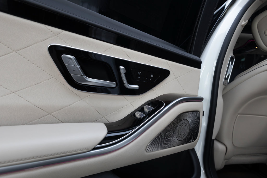 Used 2022 Mercedes-Benz S 580 4MATIC Sedan image 44