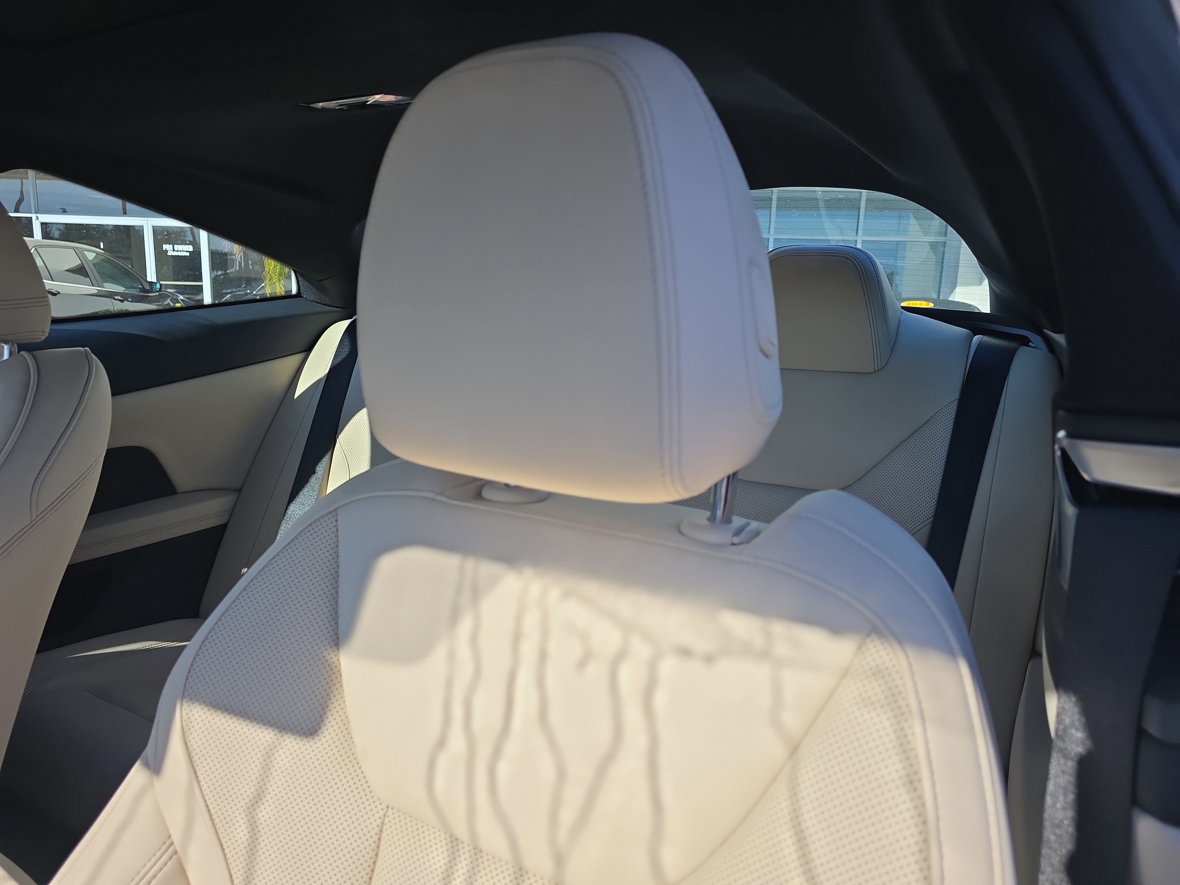 Used 2025 BMW 430i Coupe w/ Premium Package image 11