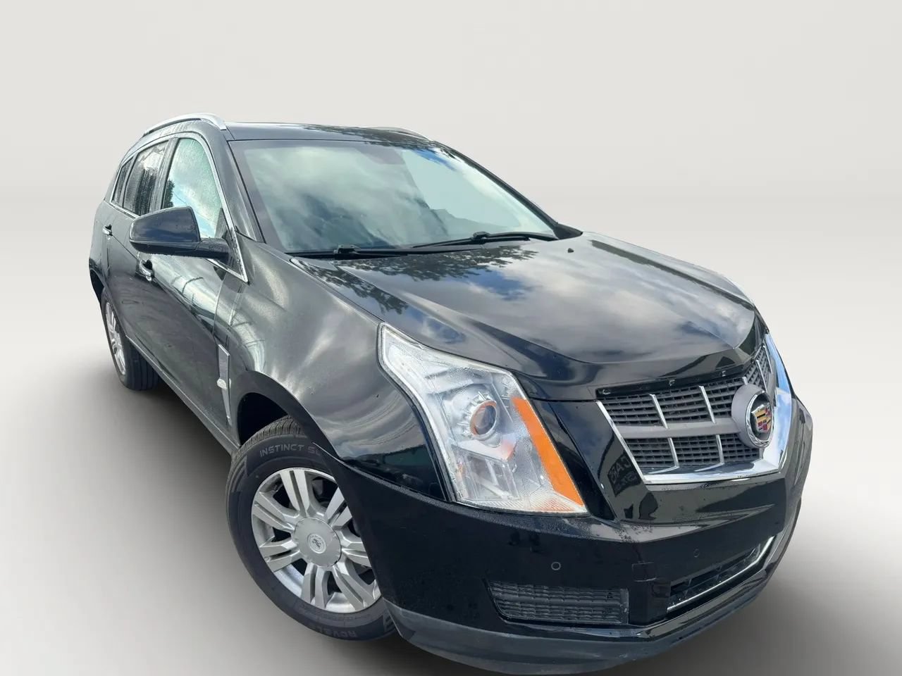 Used 2012 Cadillac SRX Luxury FWD image 2