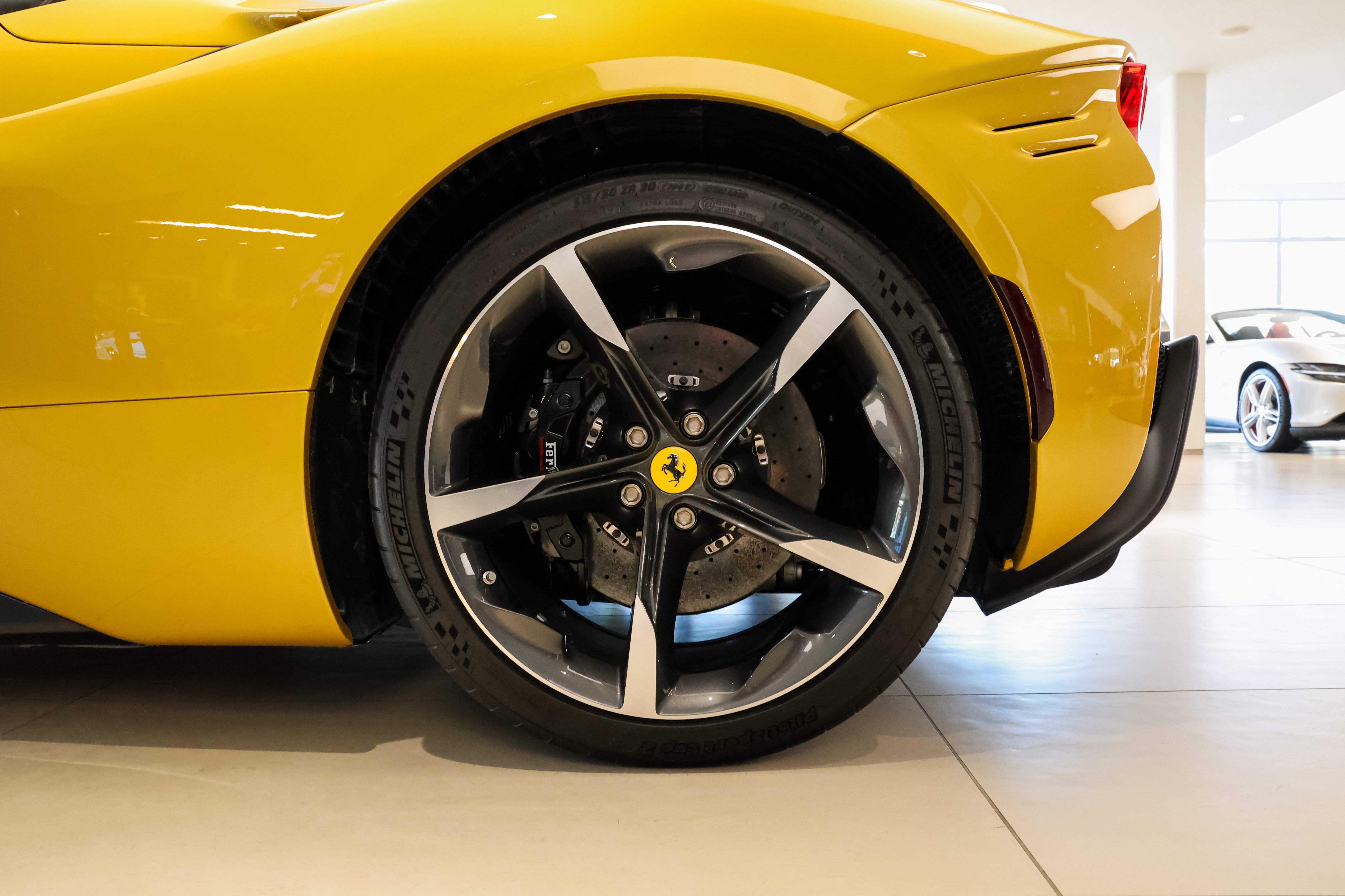 Used 2024 Ferrari SF90 Spider image 50