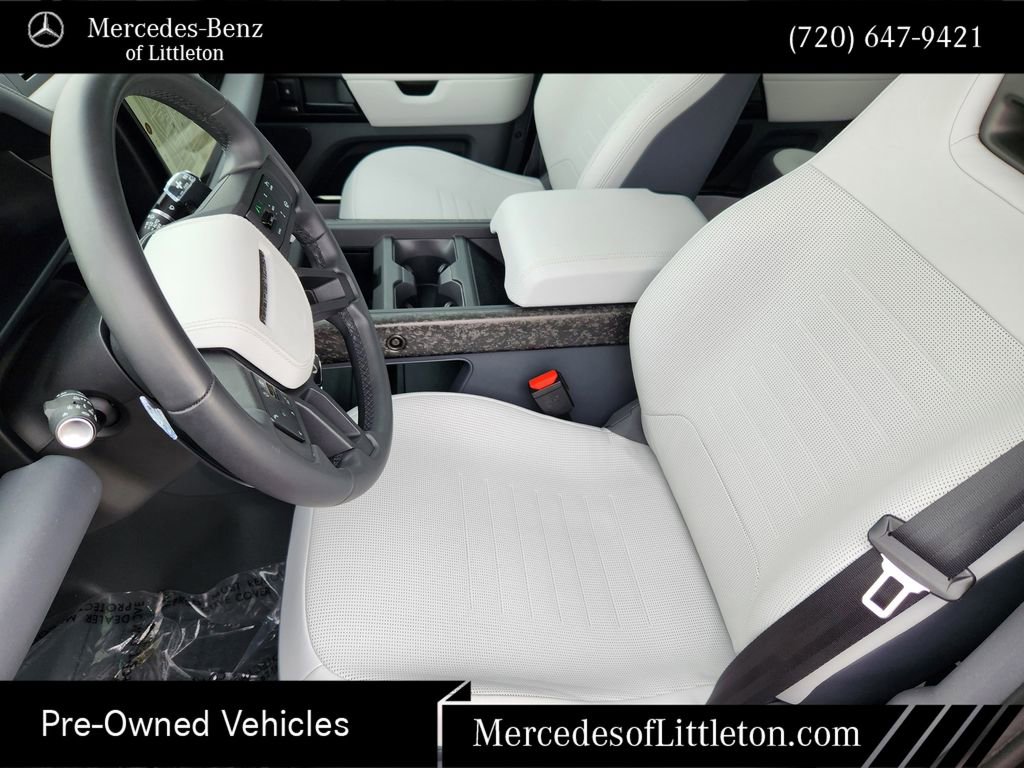 Used 2025 Land Rover Defender 110 AWD/4WD image 12