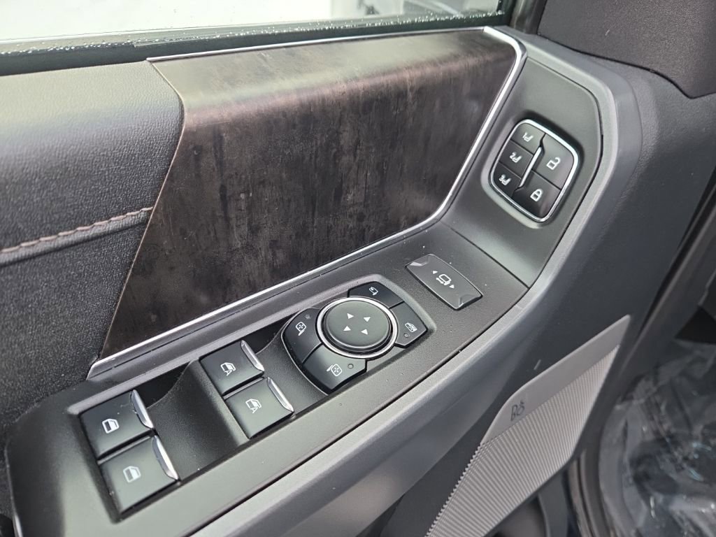 Used 2023 Ford F250 Lariat w/ Lariat Ultimate Package image 11