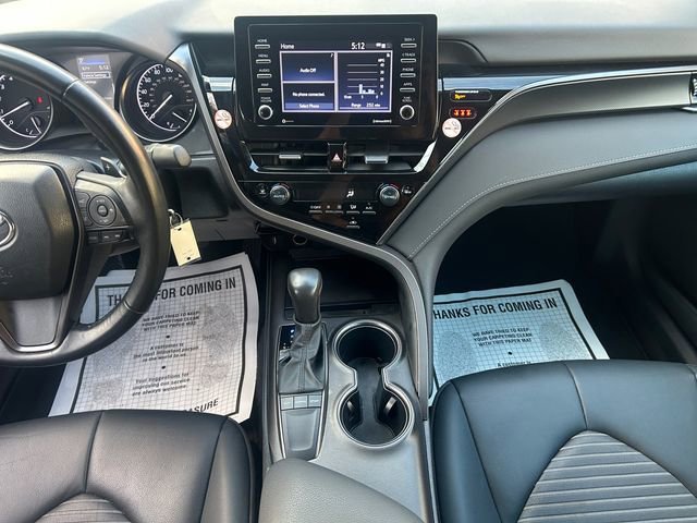 Used 2024 Toyota Camry SE image 11