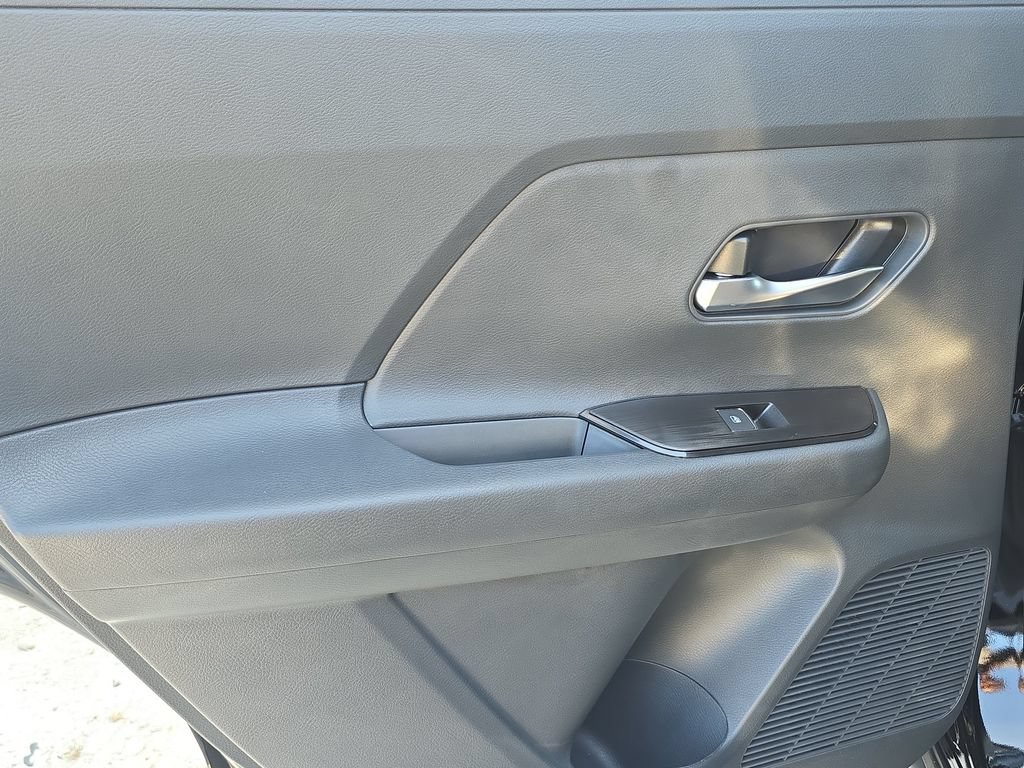 New 2026 Nissan Kicks SR AWD/4WD image 14