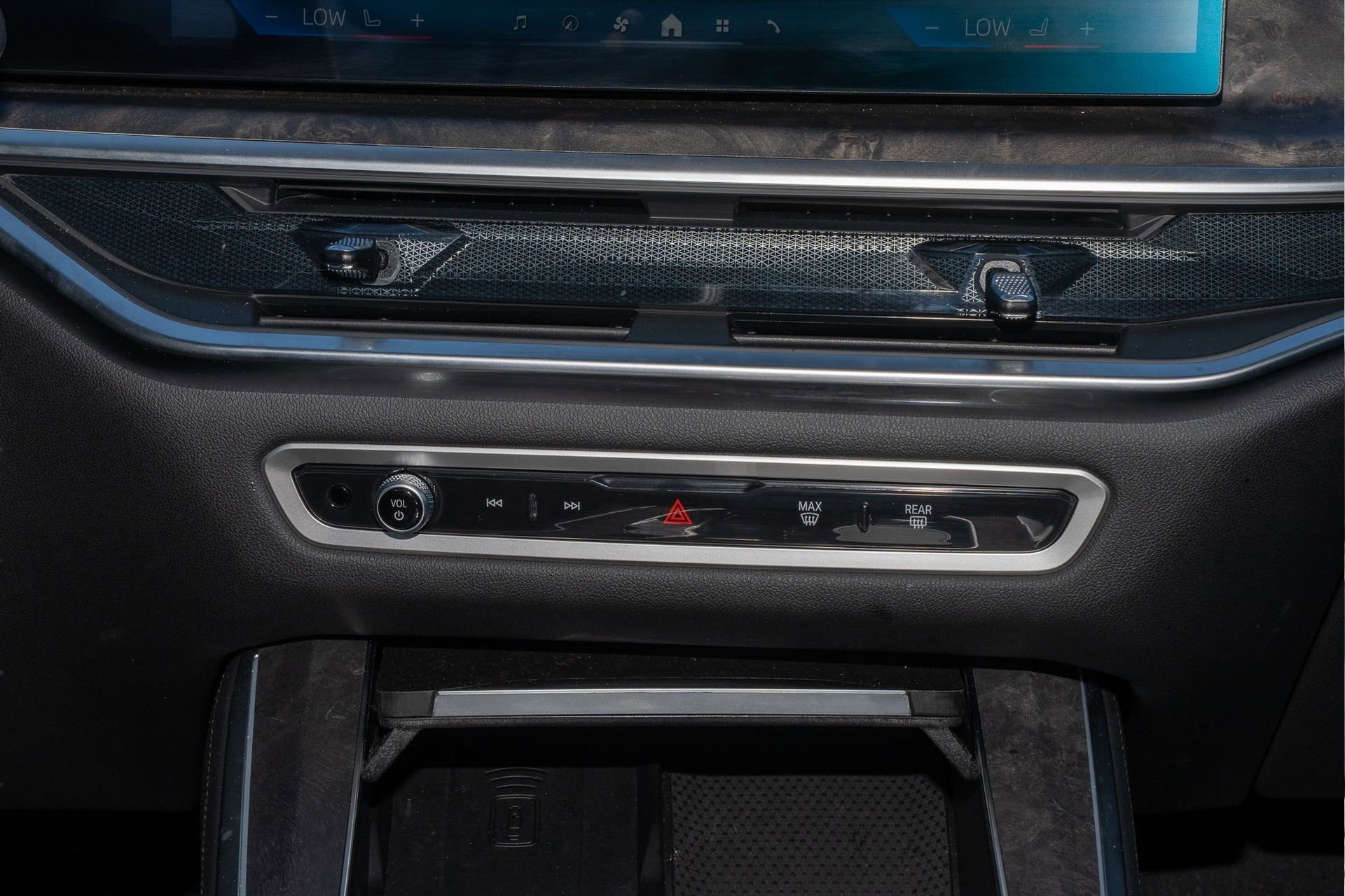 Used 2026 BMW X5 sDrive40i image 24