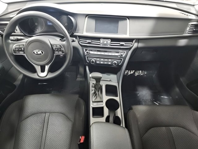 Used 2018 Kia Optima LX w/ 17" Alloy Wheels Package image 2