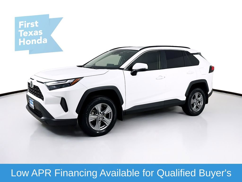 Used 2024 Toyota RAV4 XLE w/ Convenience Package image 3