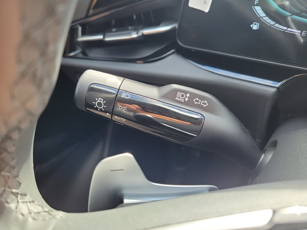 New 2026 Kia Niro EX w/ EX Premium Package FWD image 29