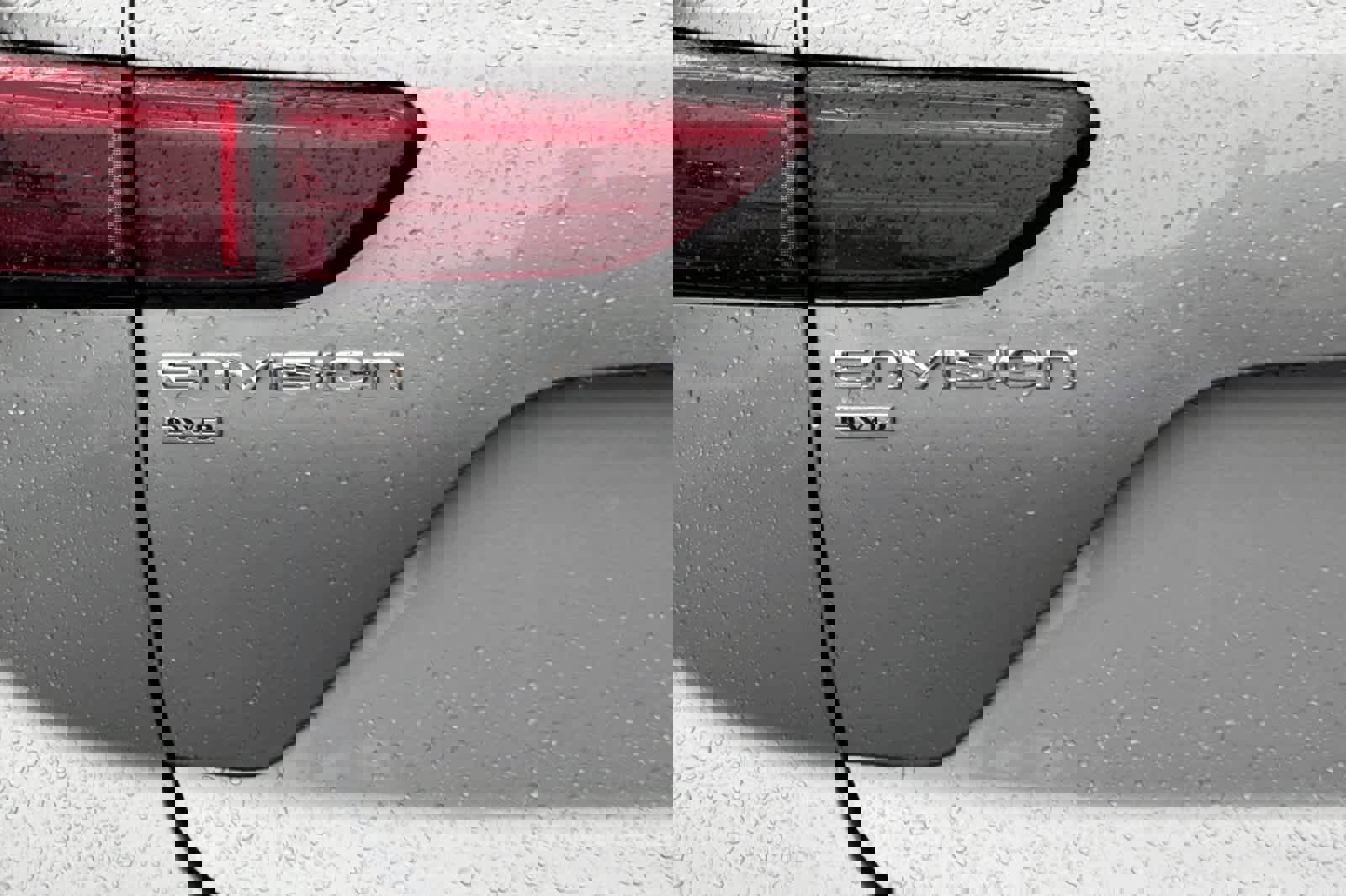 Used 2025 Buick Envision Sport Touring image 32