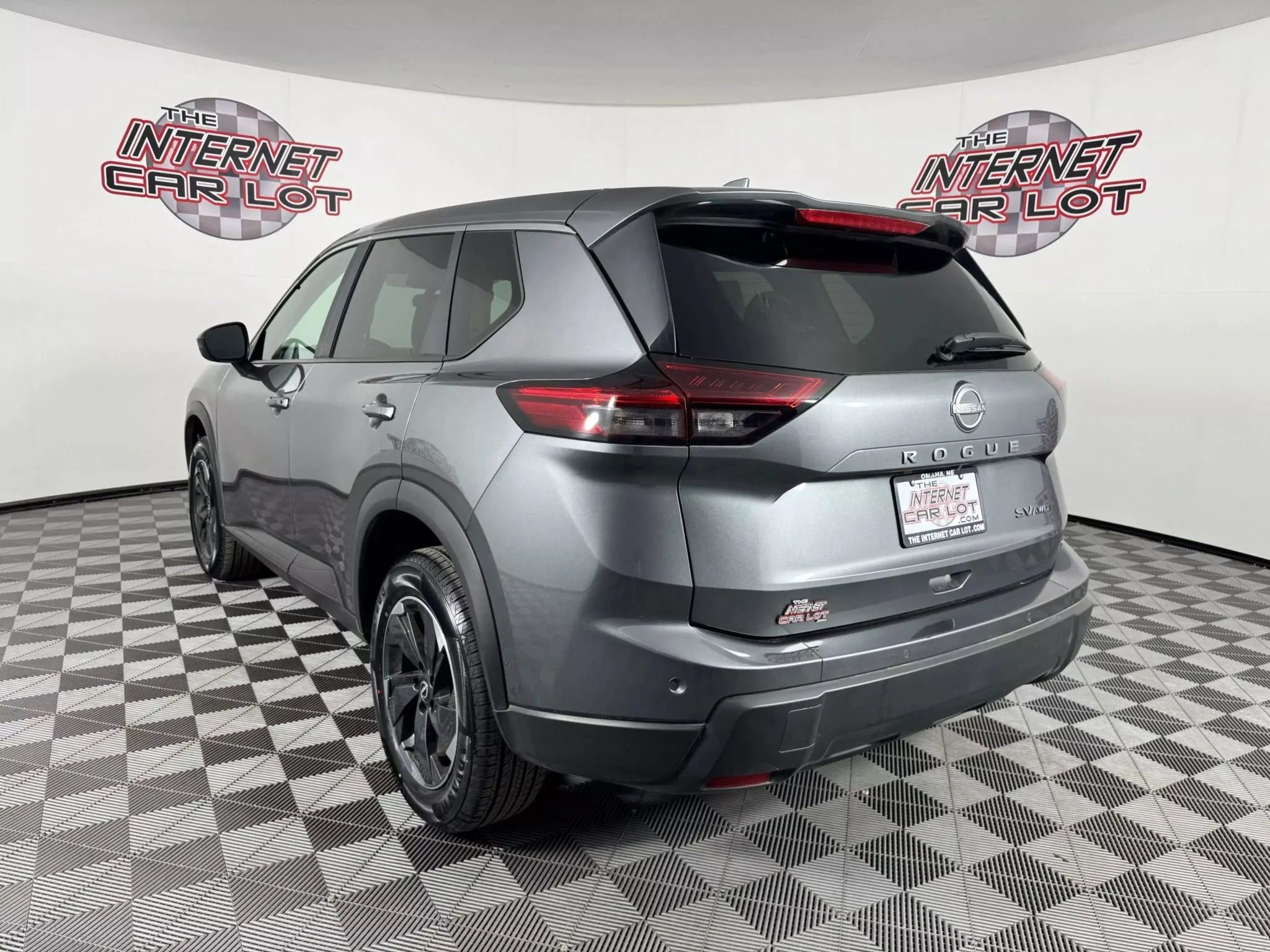 Used 2024 Nissan Rogue SV image 5