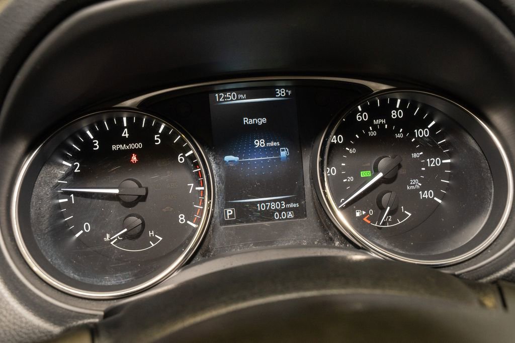 Used 2016 Nissan Rogue SV image 15