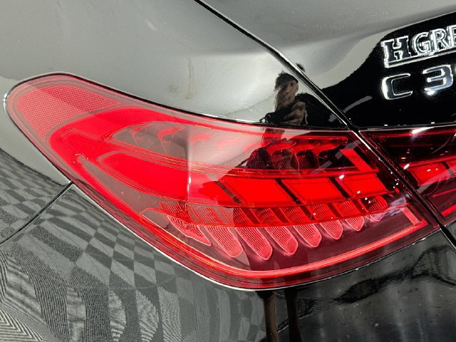 Used 2025 Mercedes-Benz C 300 Sedan image 32