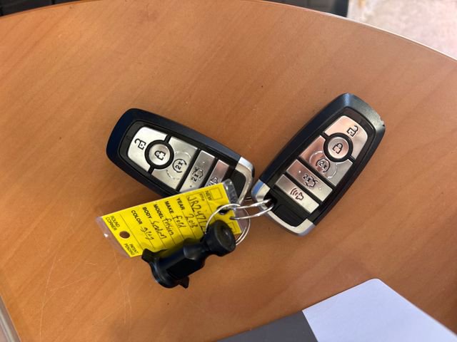 Used 2018 Ford Fusion Titanium image 31