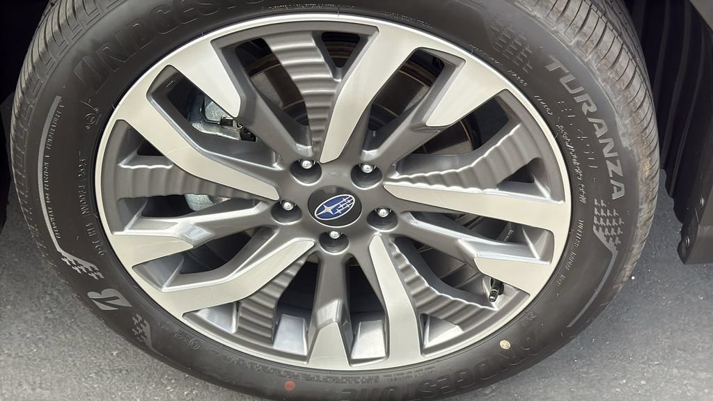 Certified 2025 Subaru Forester Touring AWD/4WD image 10