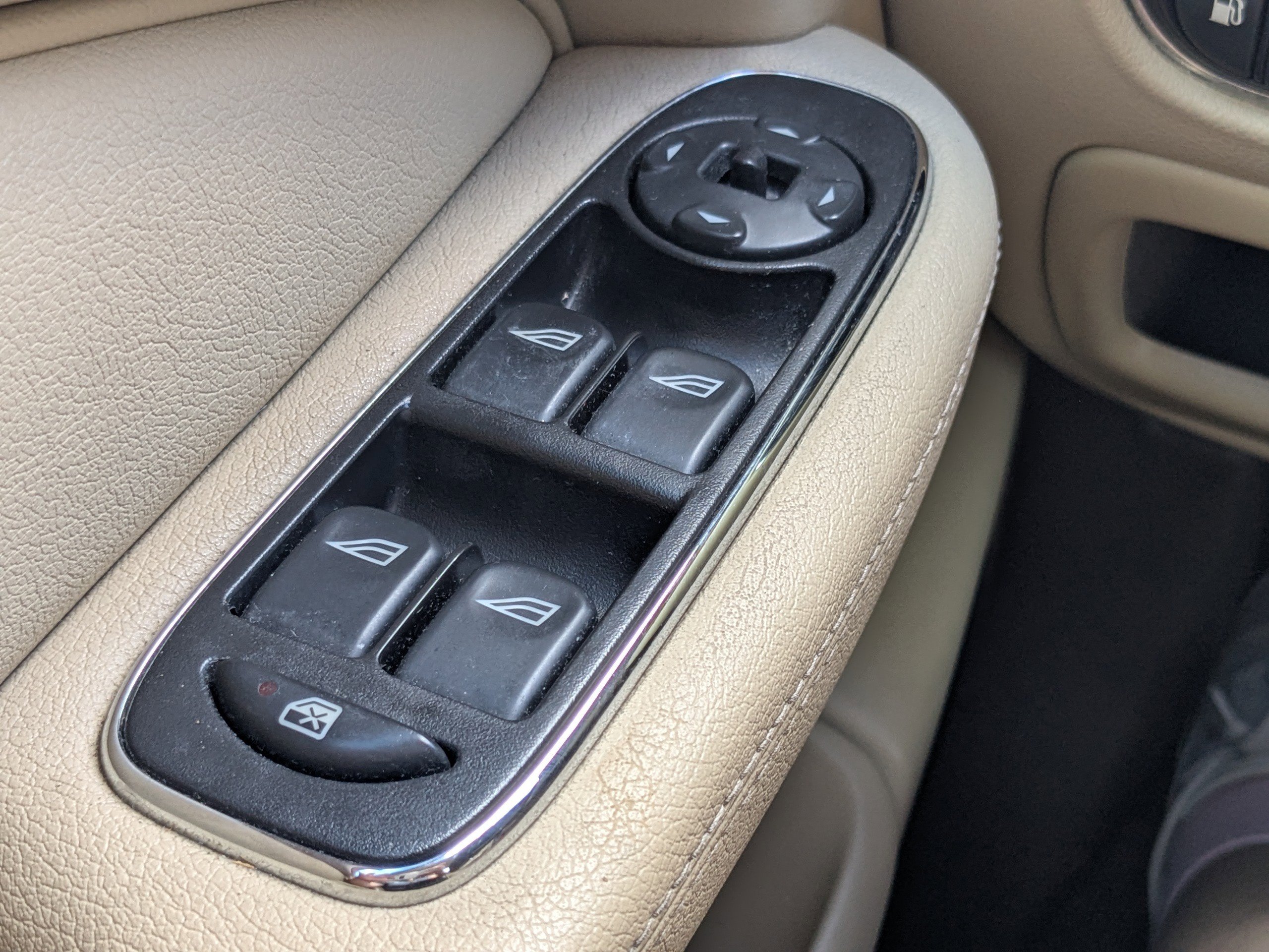 Used 2006 Jaguar XJ8 image 22