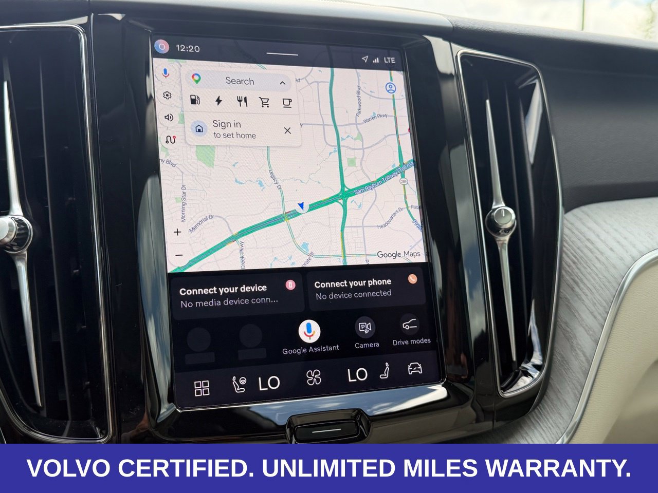 Certified 2025 Volvo XC60 T8 Plus w/ Protection Package Premier AWD/4WD image 27