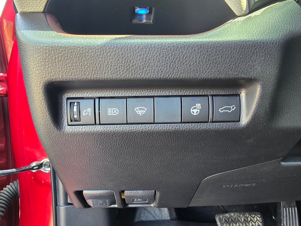 Used 2019 Toyota RAV4 Limited w/ Cold Weather Package AWD/4WD image 19
