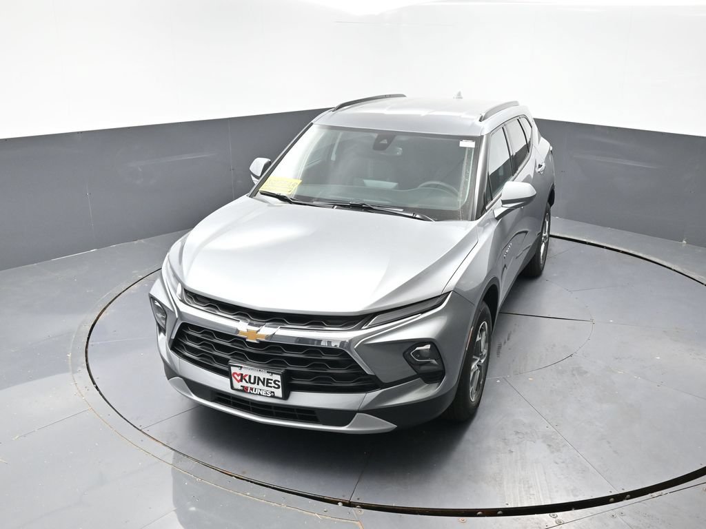 New 2026 Chevrolet Blazer LT w/ Convenience Package AWD/4WD image 32