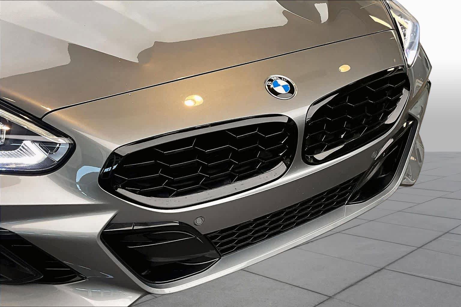 Used 2026 BMW Z4 M40i RWD image 29