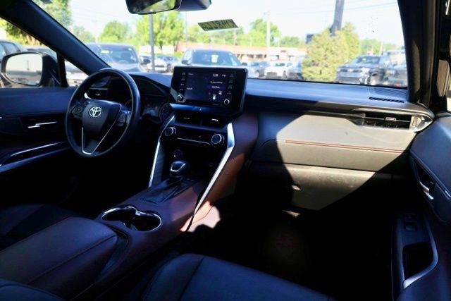 Used 2022 Toyota Venza XLE AWD/4WD image 38