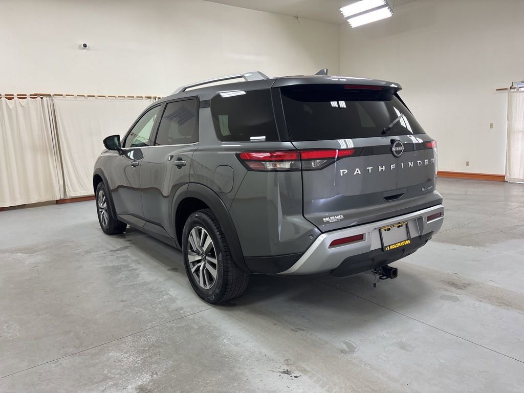 Used 2023 Nissan Pathfinder SL w/ Cargo Package AWD/4WD image 6