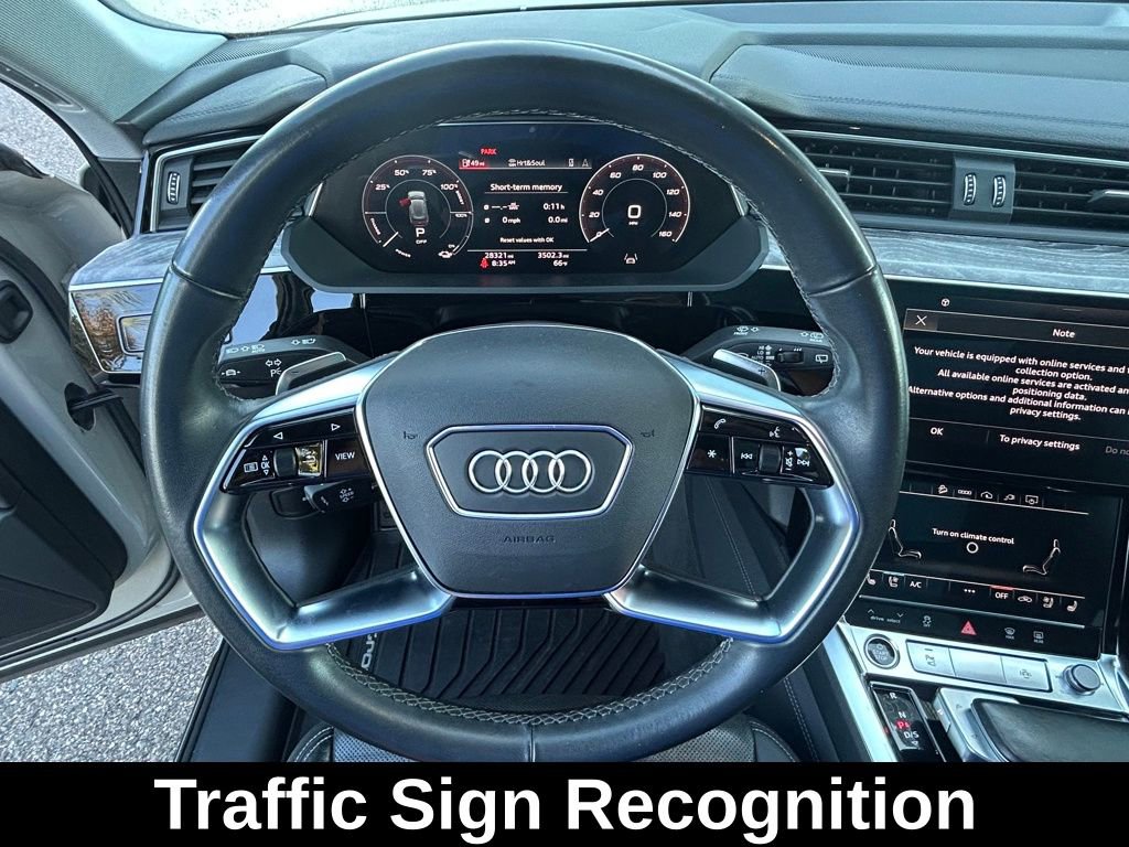 Used 2022 Audi e-tron Premium Plus w/ Premium Plus Package image 18