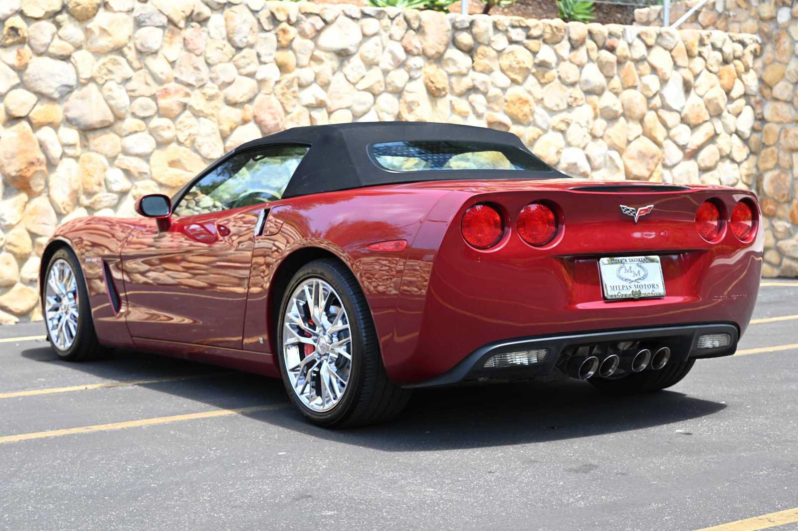 Used 2006 Chevrolet Corvette Convertible w/ Preferred Equipment Group RWD image 11
