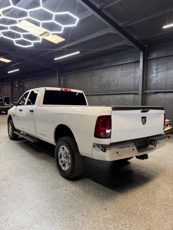 Used 2018 RAM 2500 Tradesman w/ Chrome Appearance Group AWD/4WD image 5