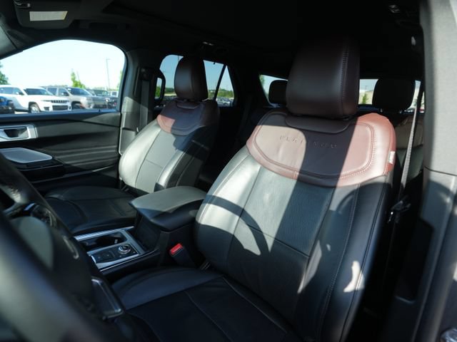 Used 2023 Ford Explorer Platinum w/ Technology Package AWD/4WD image 43