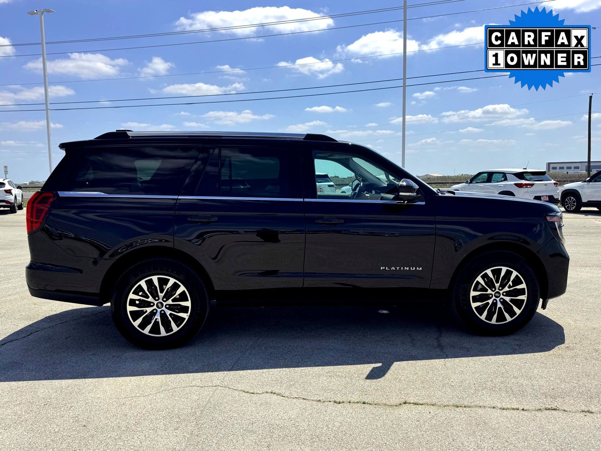 Used 2025 Ford Expedition Platinum AWD/4WD image 5