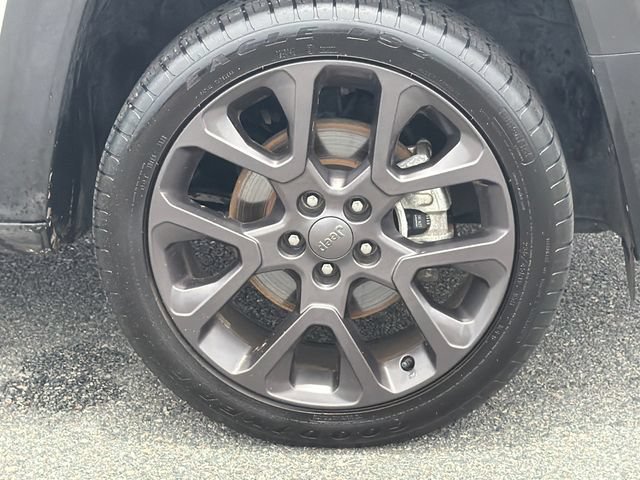 Used 2023 Jeep Renegade Latitude w/ Sun/Sound Group AWD/4WD image 12