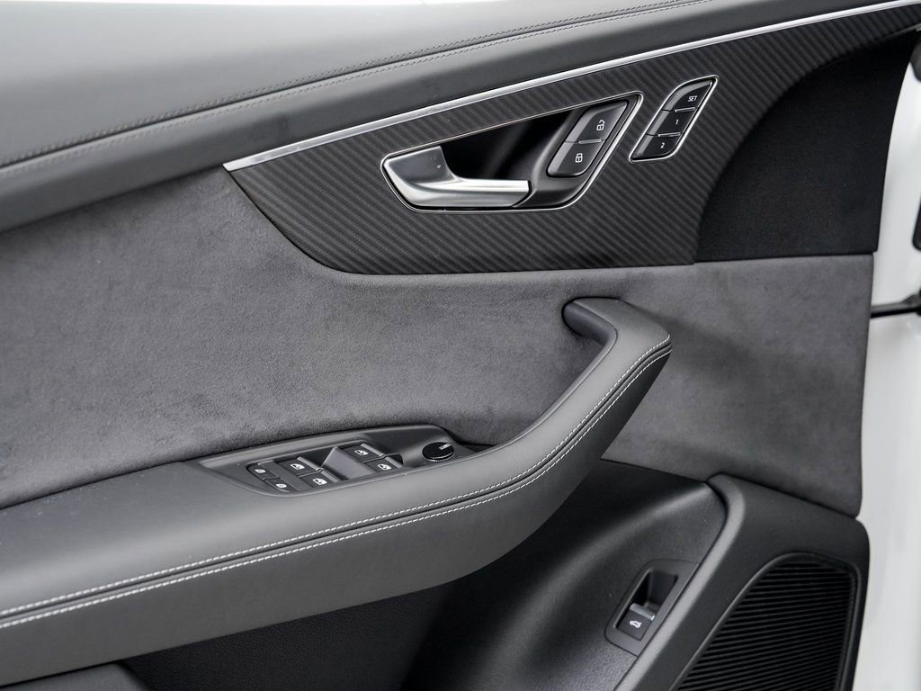 New 2026 Audi SQ8 Prestige image 8