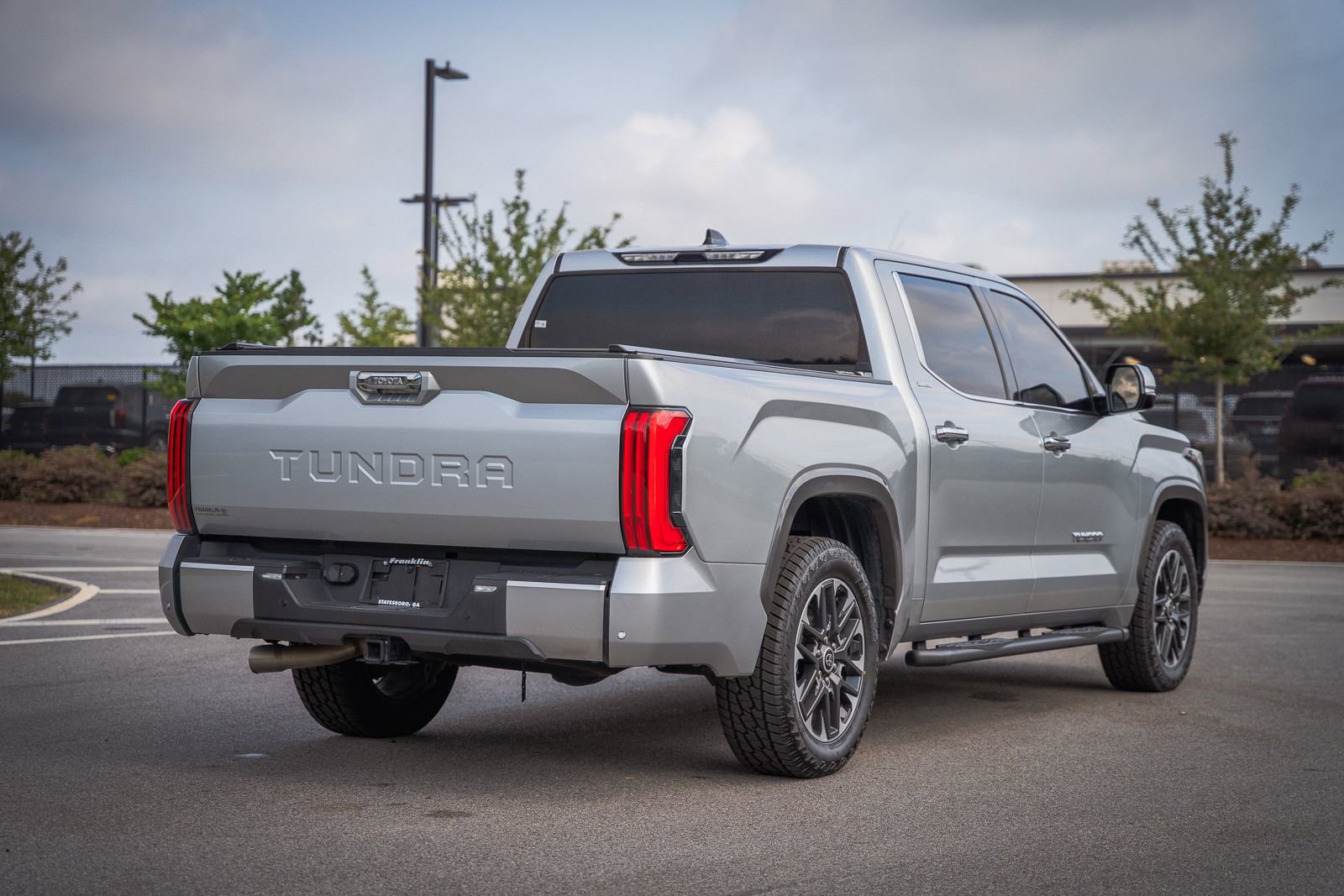 Used 2023 Toyota Tundra Limited w/ Power Package RWD image 9
