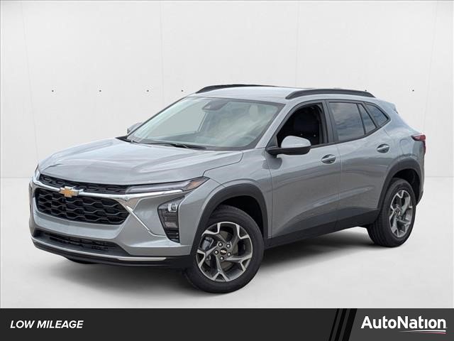 Used 2025 Chevrolet Trax LT