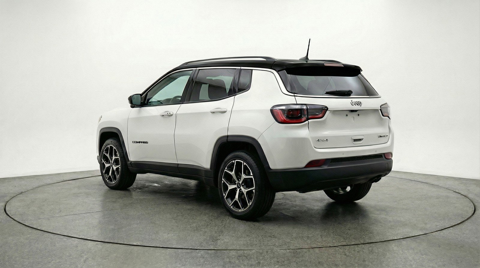 Used 2025 Jeep Compass Limited AWD/4WD image 6