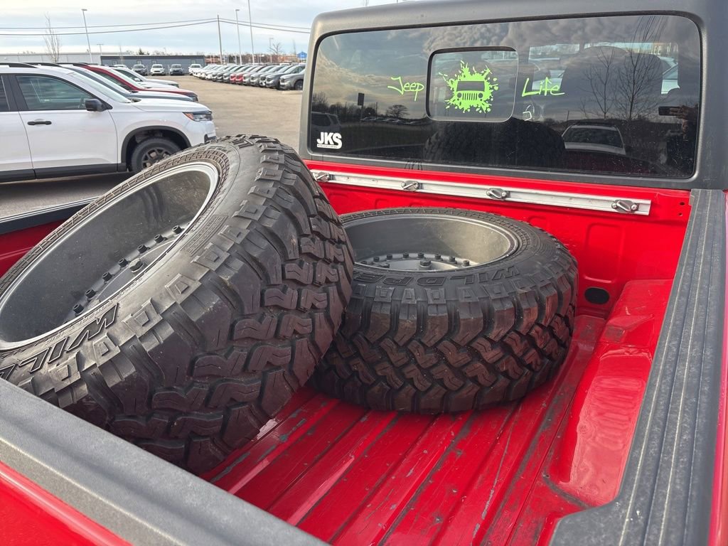 Used 2020 Jeep Gladiator Sport w/ Quick Order Package 24S image 10