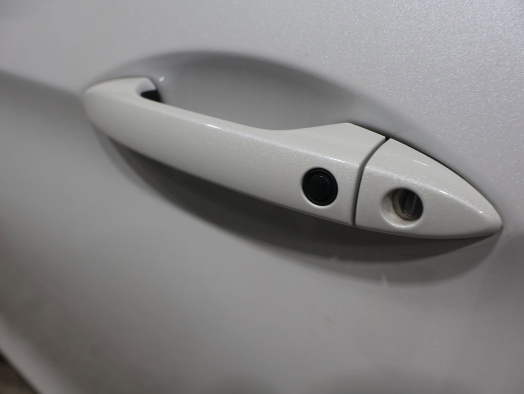 Used 2023 Honda Passport EX-L image 9