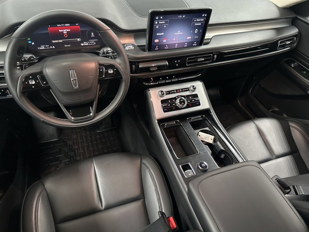Used 2024 Lincoln Aviator AWD w/ Premium Package image 12