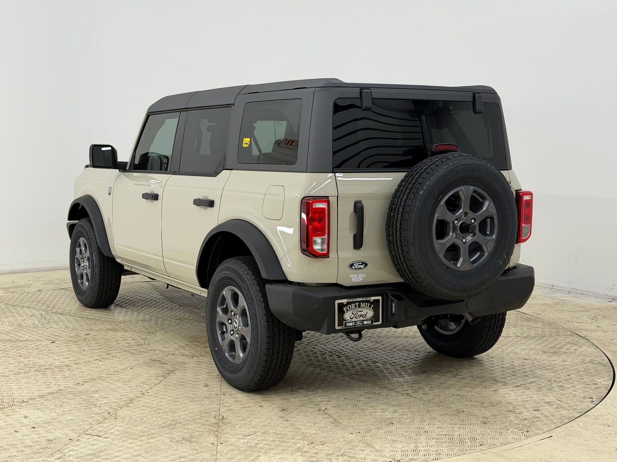 New 2026 Ford Bronco Big Bend image 3