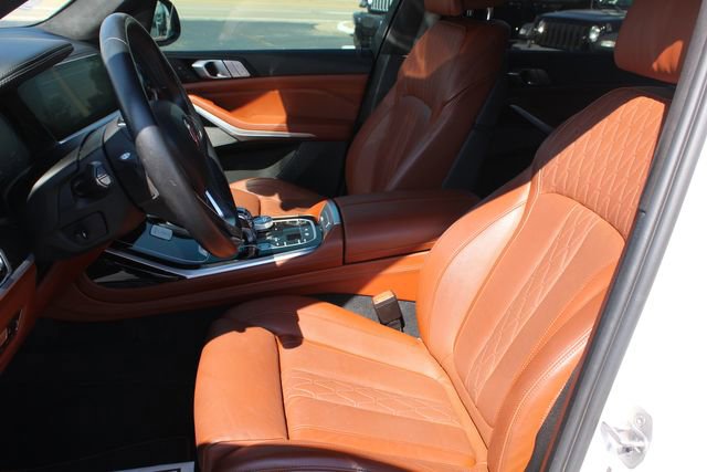 Used 2022 BMW ALPINA XB7 image 22