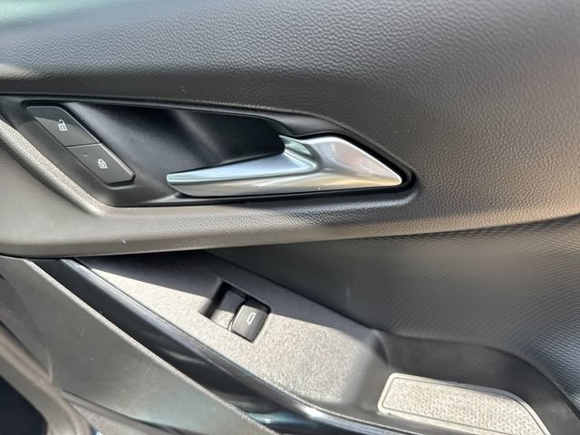 Used 2025 Chevrolet Equinox LT AWD/4WD image 18