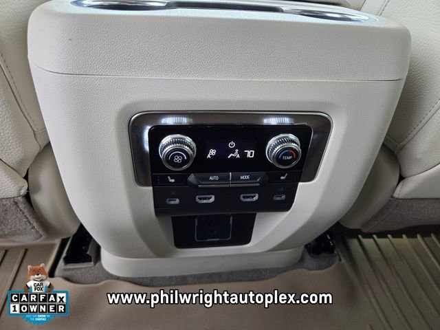 Used 2024 GMC Yukon XL Denali w/ Advanced Technology Package image 14