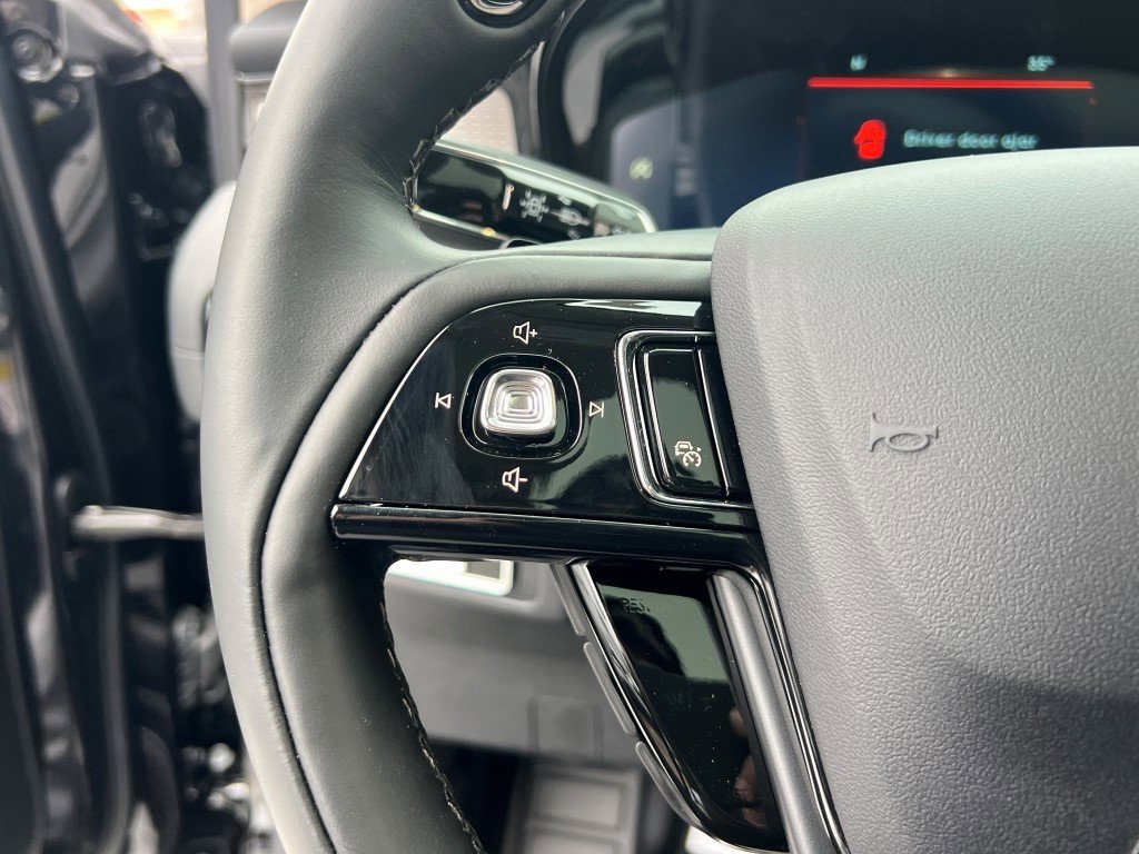 New 2026 Lincoln Corsair Reserve image 24