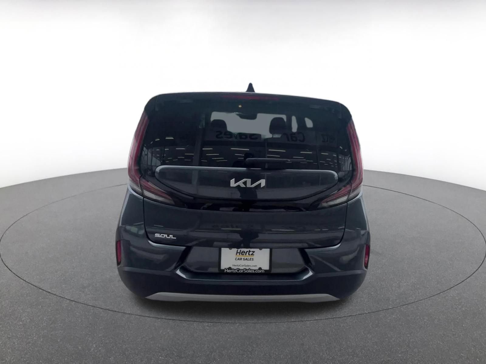 Used 2025 Kia Soul LX w/ LX Technology Package image 12